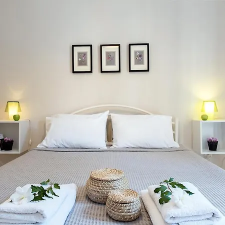 Kokoros Appartement *